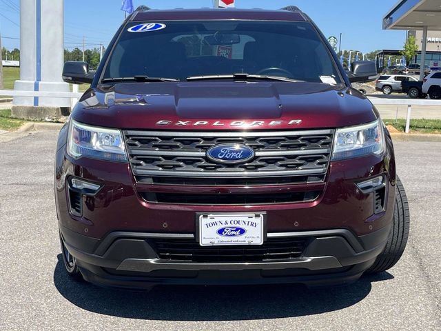 Certified 2019 Ford Explorer XLT w/ Equipment Group 202A image 5