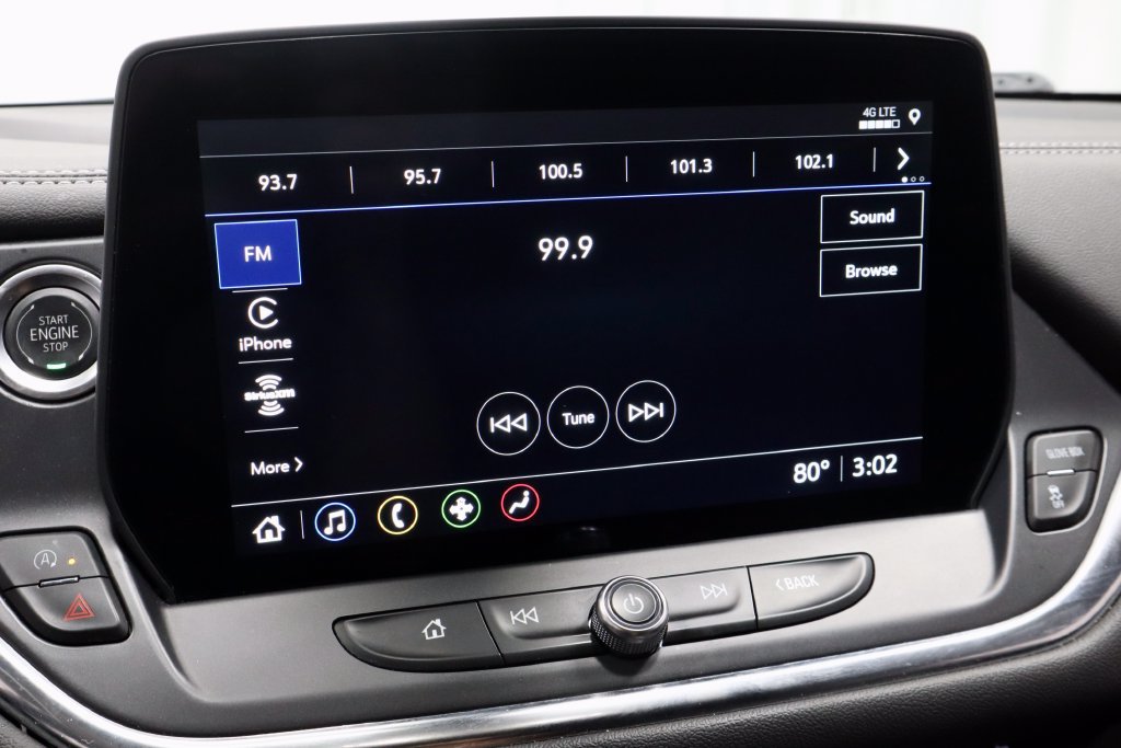 Used 2025 Chevrolet Blazer LT FWD image 3