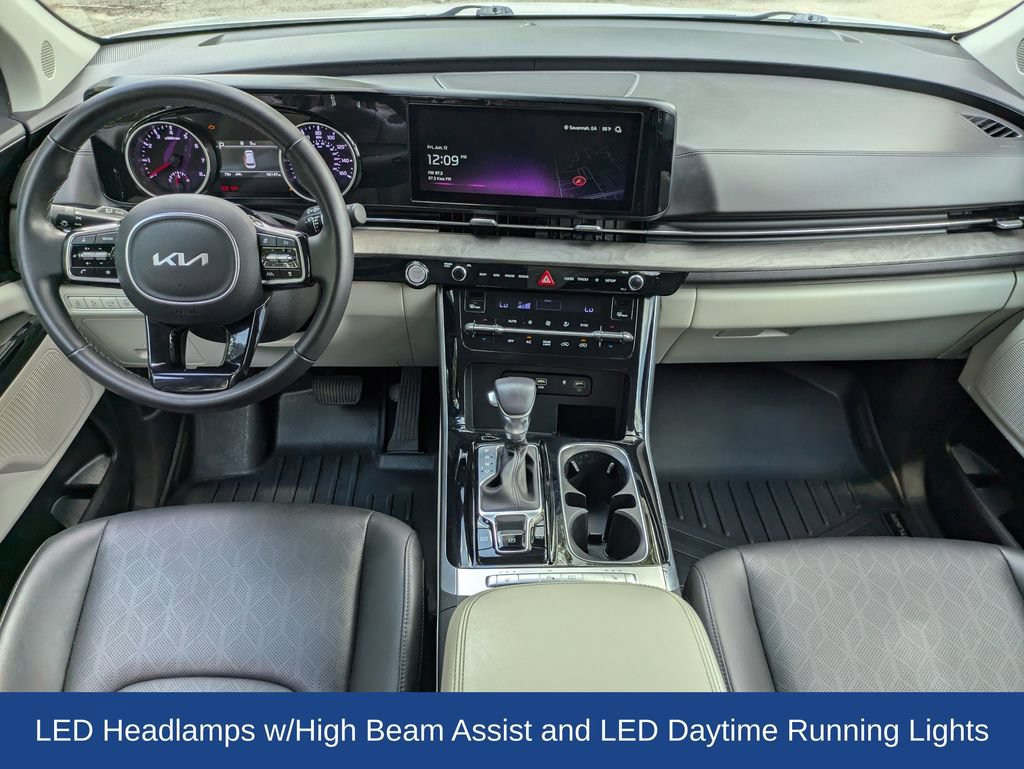 Used 2024 Kia Carnival EX FWD image 18