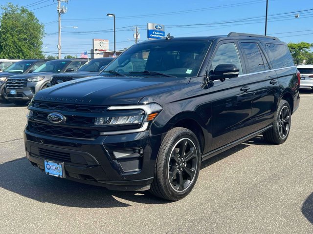 Certified 2023 Ford Expedition Max Limited AWD/4WD image 4