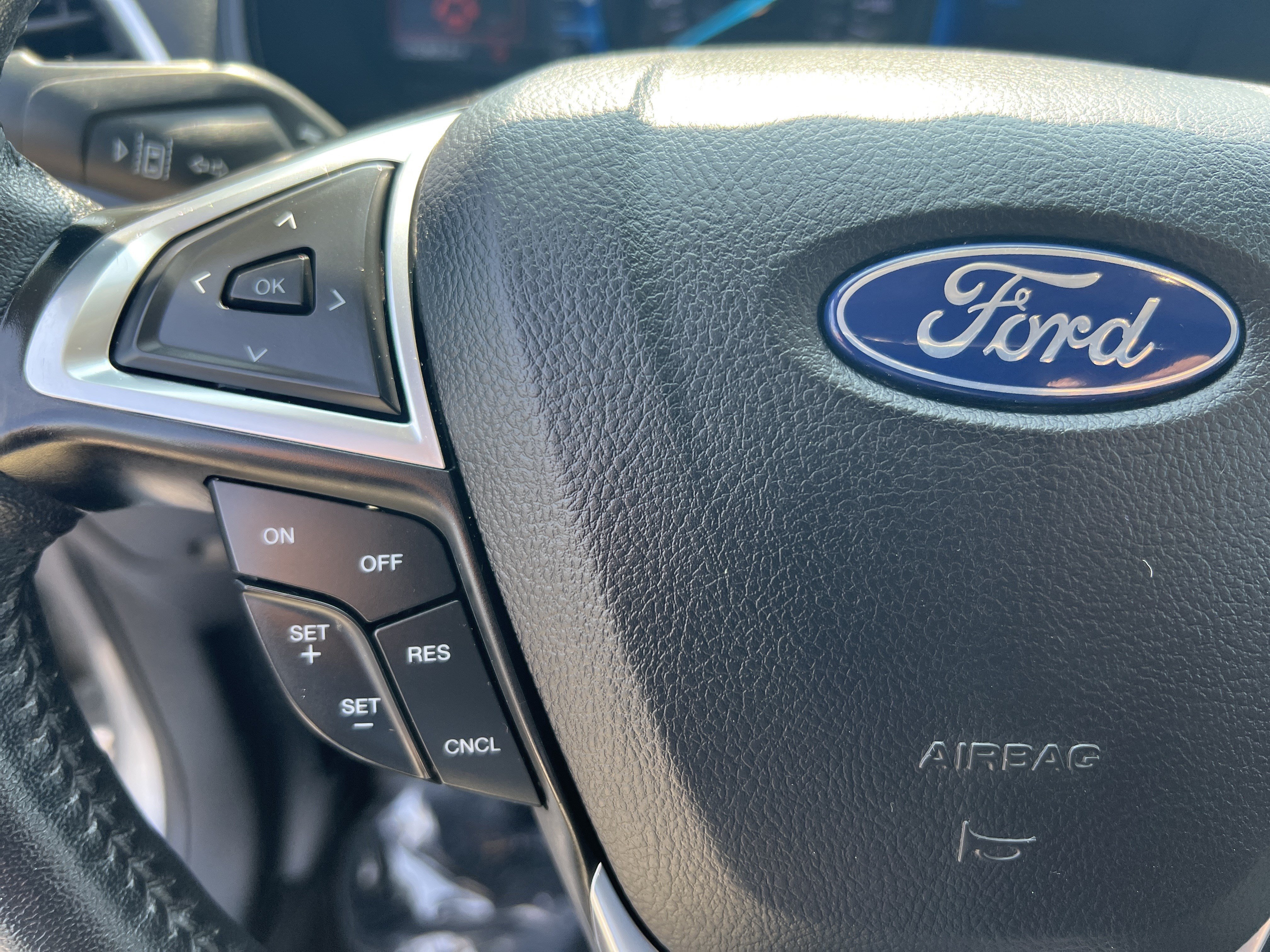 Certified 2024 Ford Edge Titanium AWD/4WD image 30