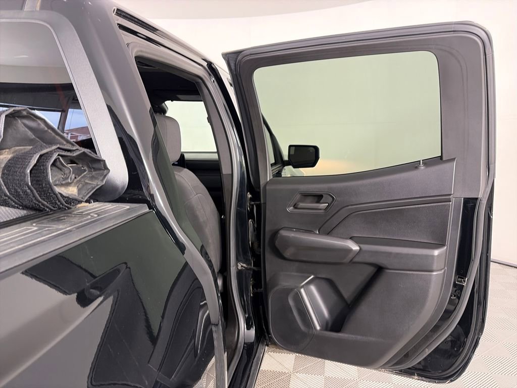 Used 2024 Chevrolet Colorado Trail Boss w/ Technology Package AWD/4WD image 26