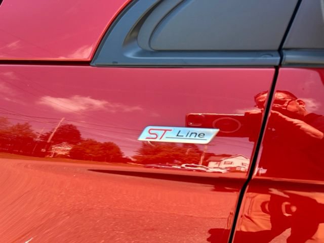 Certified 2023 Ford Edge ST-Line w/ Class II Trailer Tow Package AWD/4WD image 11