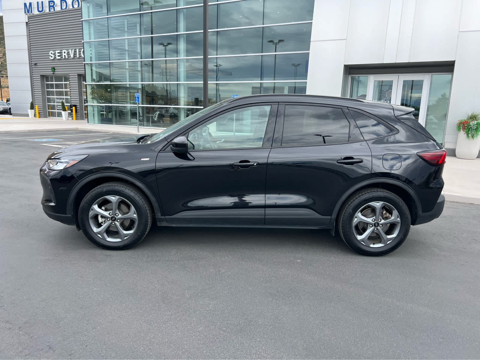 Certified 2025 Ford Escape ST-Line Select AWD/4WD image 12
