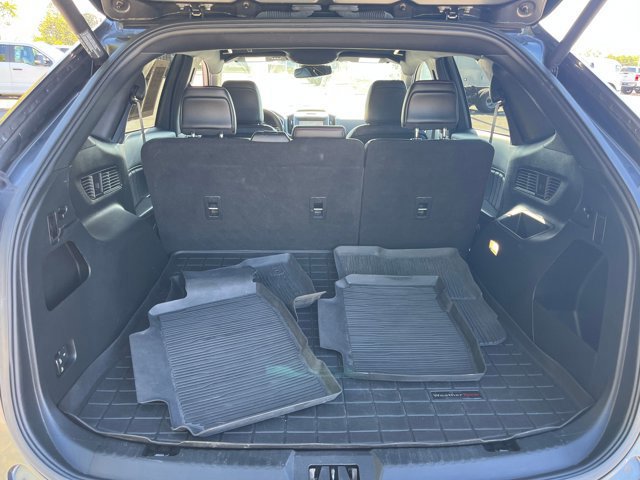 Certified 2020 Ford Edge ST-Line w/ Cold Weather Package FWD image 28
