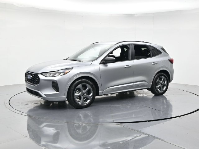 Certified 2023 Ford Escape ST-Line w/ Tech Pack #1 FWD image 5
