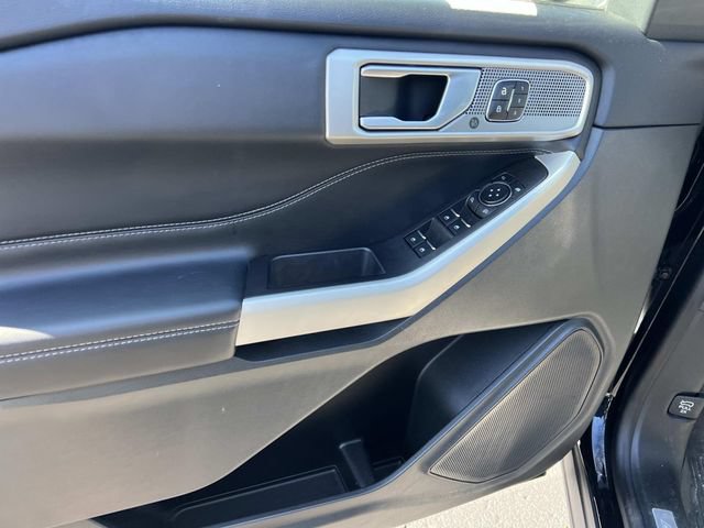 Certified 2023 Ford Explorer Limited w/ Equipment Group 301A AWD/4WD image 6