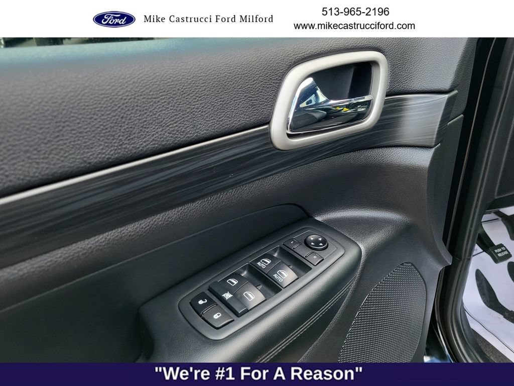 Used 2020 Jeep Grand Cherokee Altitude AWD/4WD image 24