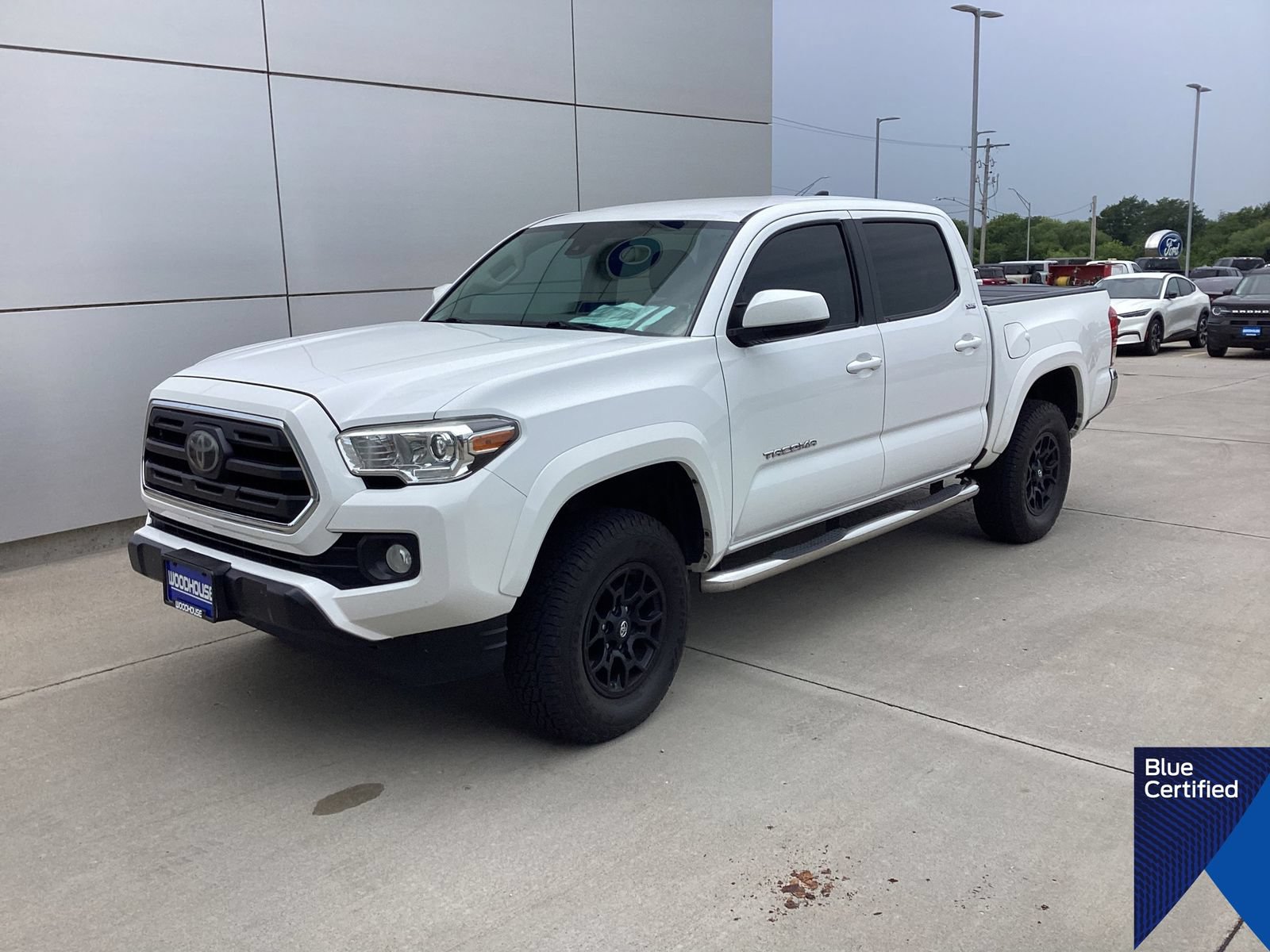 Used 2019 Toyota Tacoma SR5 AWD/4WD image 1