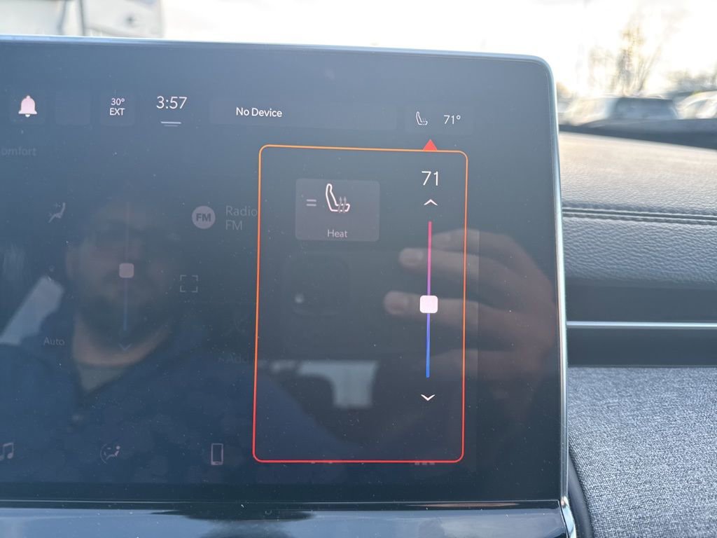 Used 2023 Jeep Compass Latitude w/ Convenience Group image 52