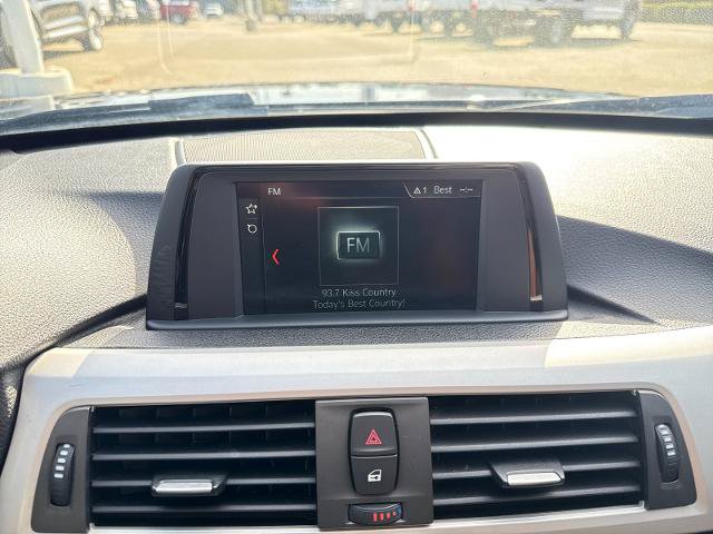 Used 2018 BMW 320i Sedan RWD image 14