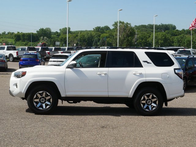 Used 2022 Toyota 4Runner TRD Off-Road AWD/4WD image 6