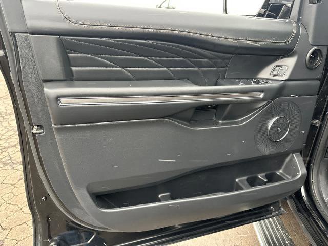 Certified 2023 Ford Expedition Max Platinum image 30
