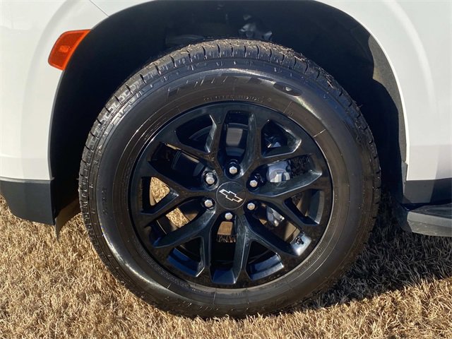 Used 2023 Chevrolet Suburban LT image 13