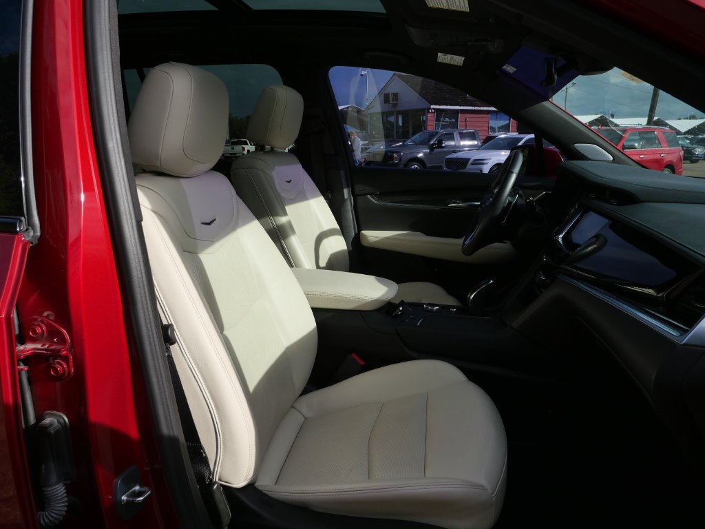 Used 2024 Cadillac XT6 Sport AWD/4WD image 12