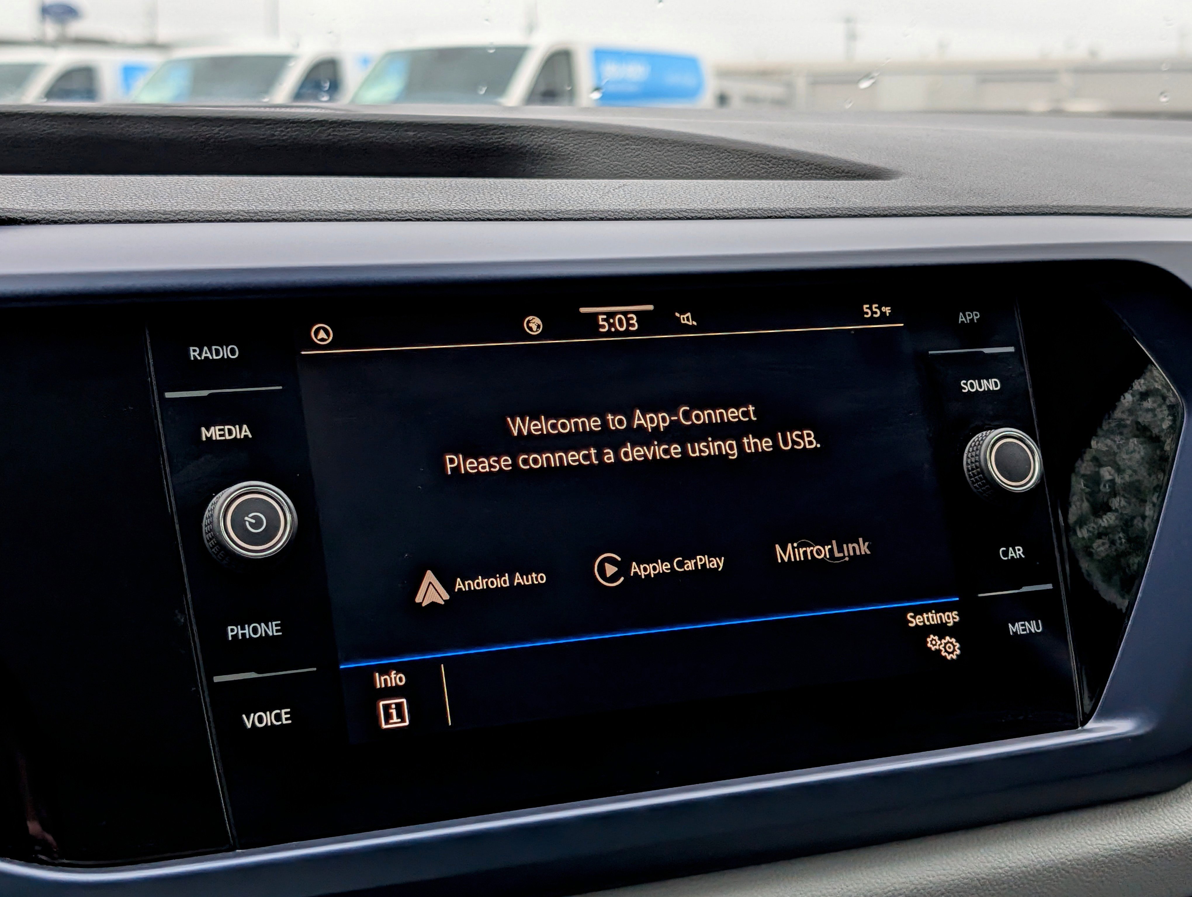 Used 2023 Volkswagen Taos SE image 21