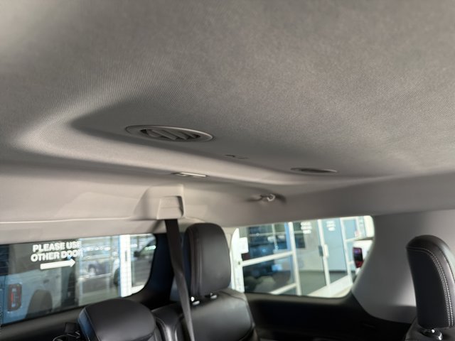 Certified 2025 Ford Expedition Platinum AWD/4WD image 19