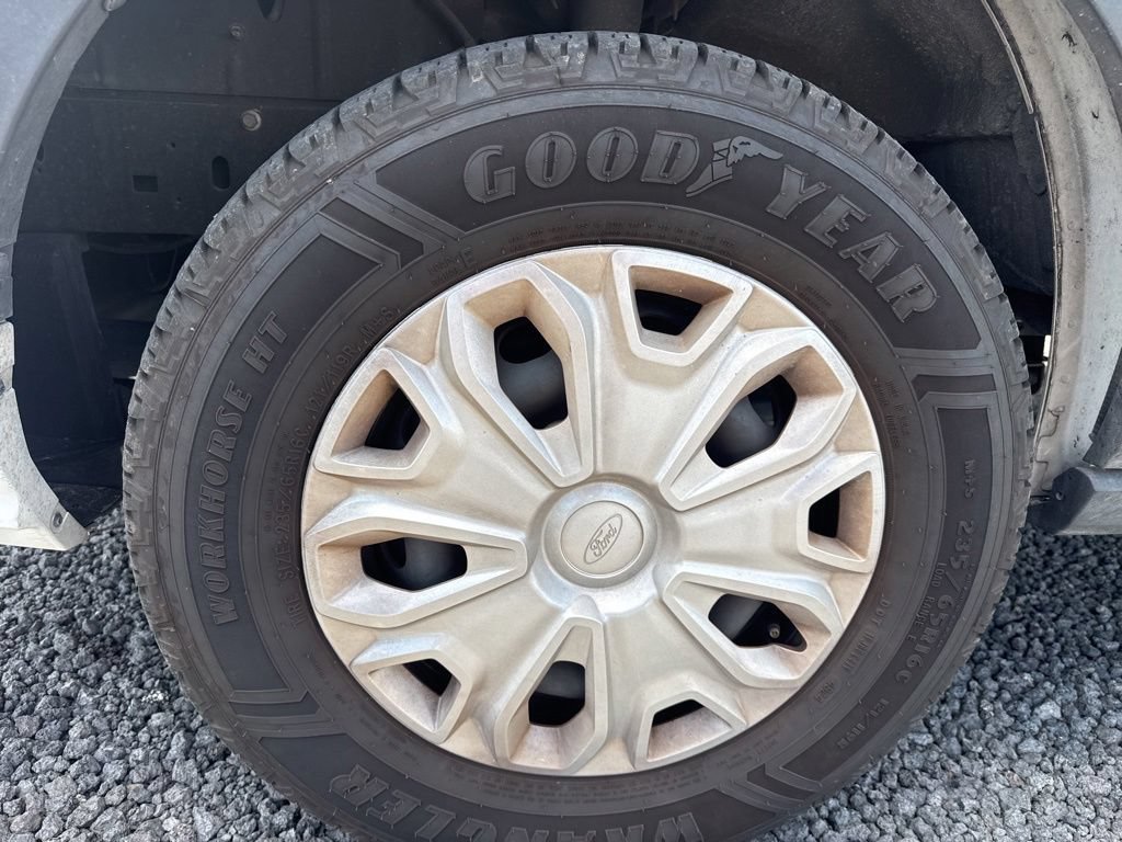 Certified 2024 Ford Transit 350 XLT RWD image 9