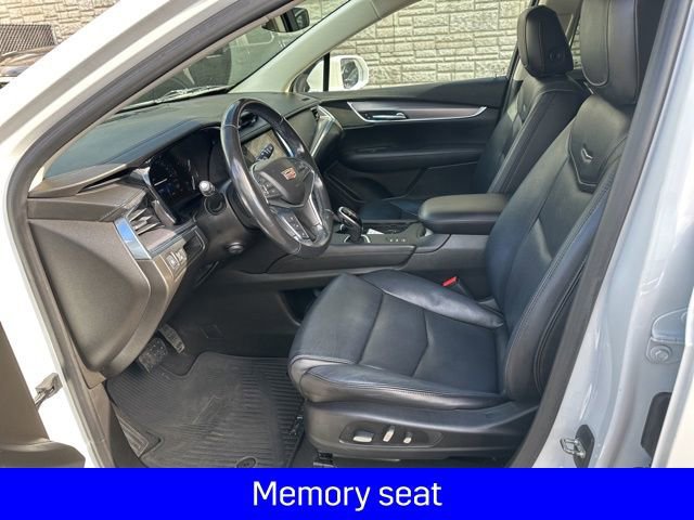 Used 2018 Cadillac XT5 Luxury w/ Driver Awareness Package image 13