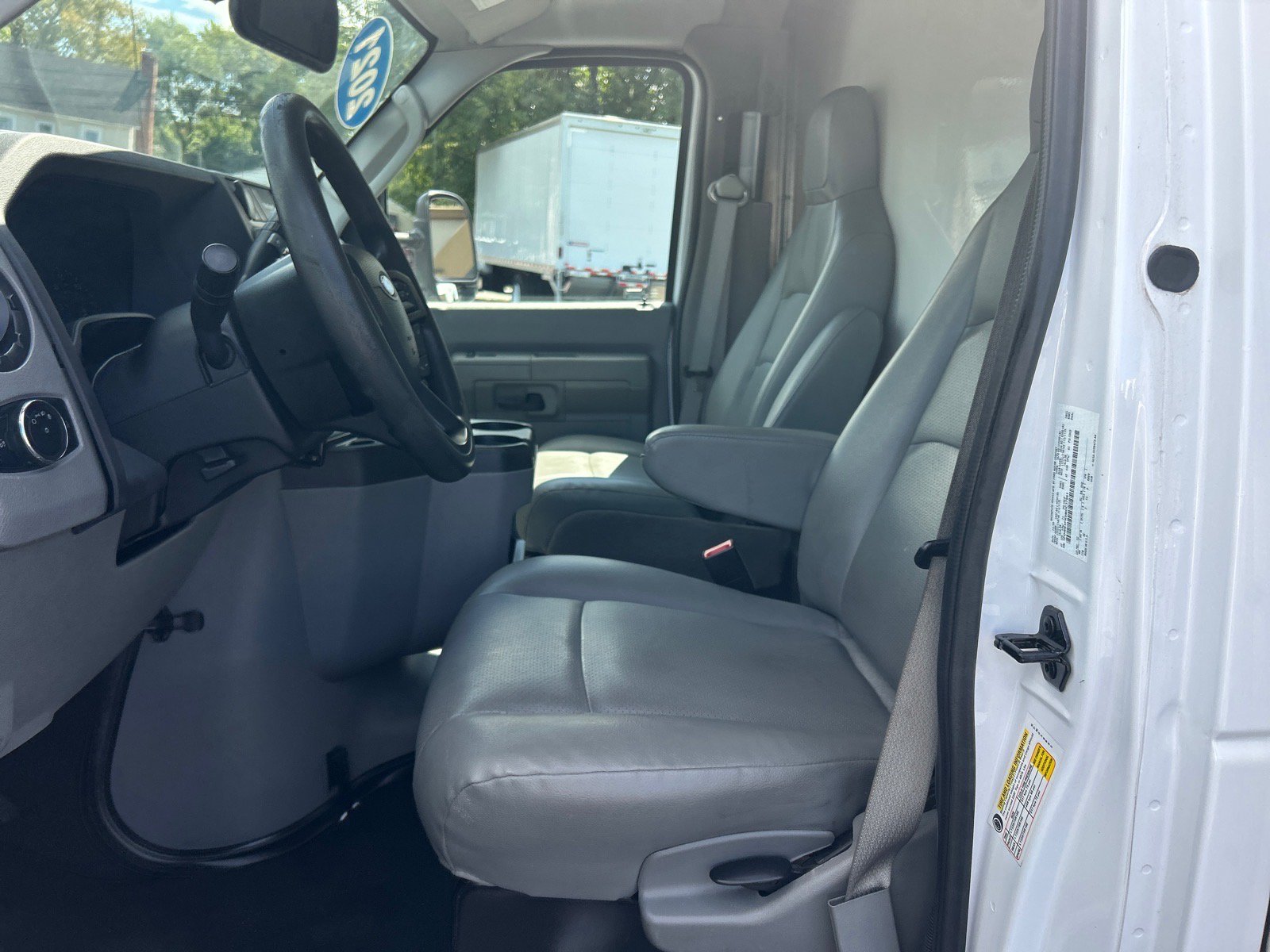 Certified 2021 Ford E-350 and Econoline 350 Super Duty w/ Power Windows & Locks Group RWD image 6
