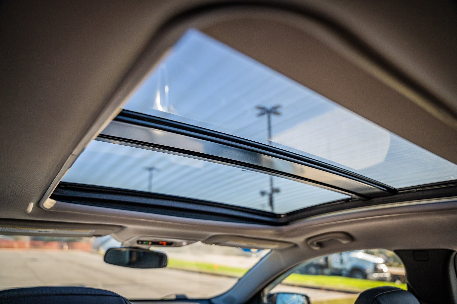 Used 2019 Chevrolet Malibu LT w/ Leather Package image 23