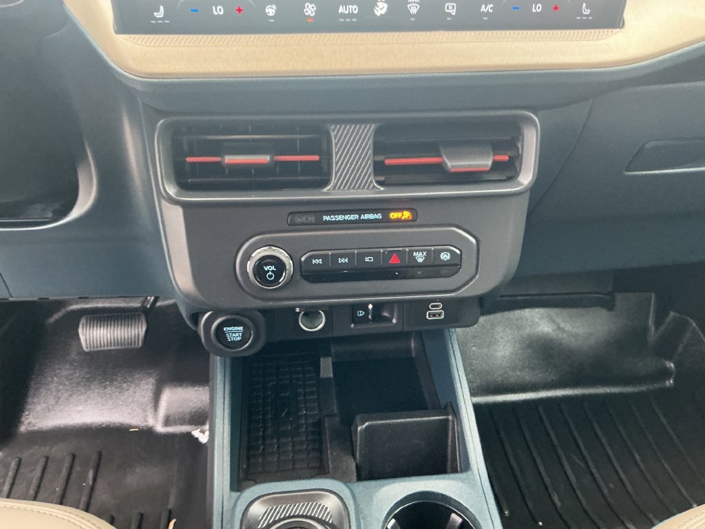 Certified 2025 Ford Maverick Lariat w/ 4K Tow Package AWD/4WD image 29