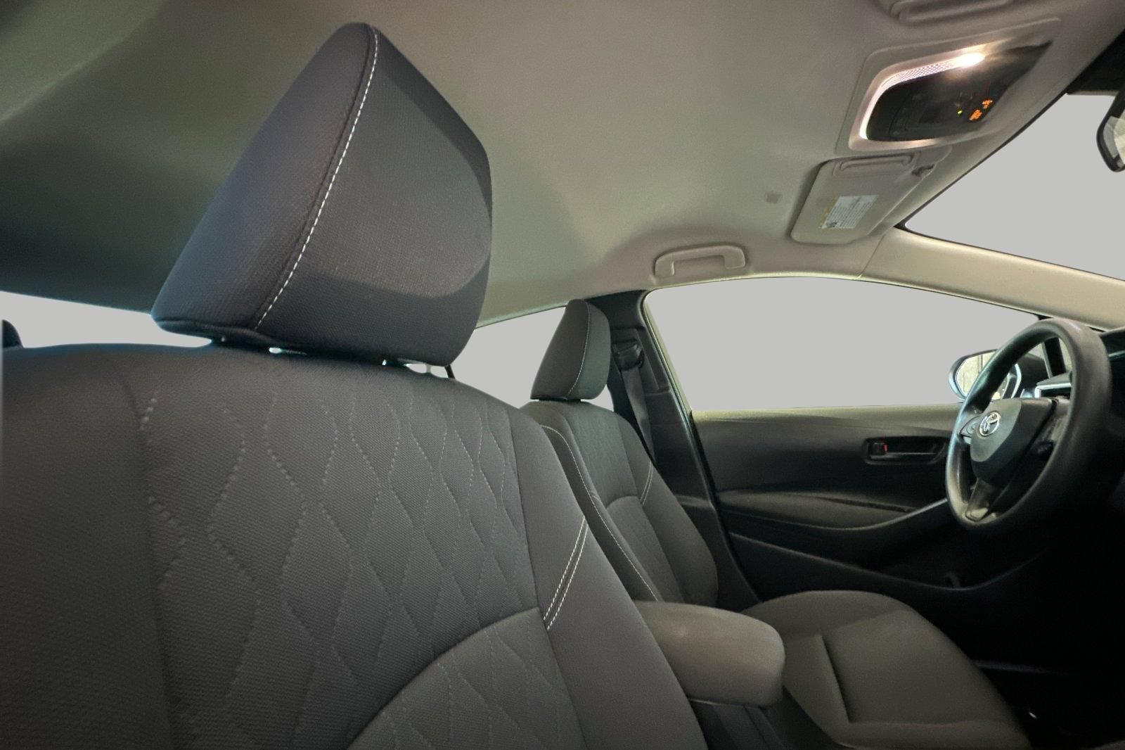 Used 2024 Toyota Corolla LE w/ LE Convenience Package FWD image 16