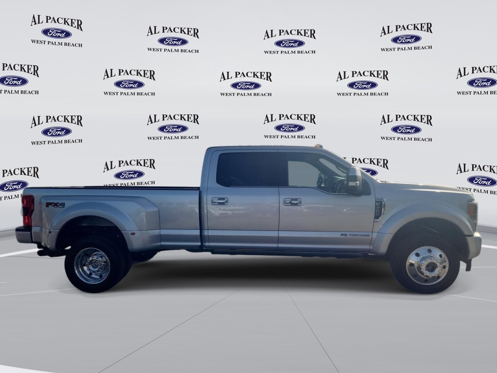 Certified 2019 Ford F450 Platinum w/ Platinum Ultimate Package AWD/4WD image 7