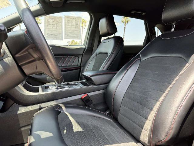 Certified 2023 Ford Edge ST-Line AWD/4WD image 21