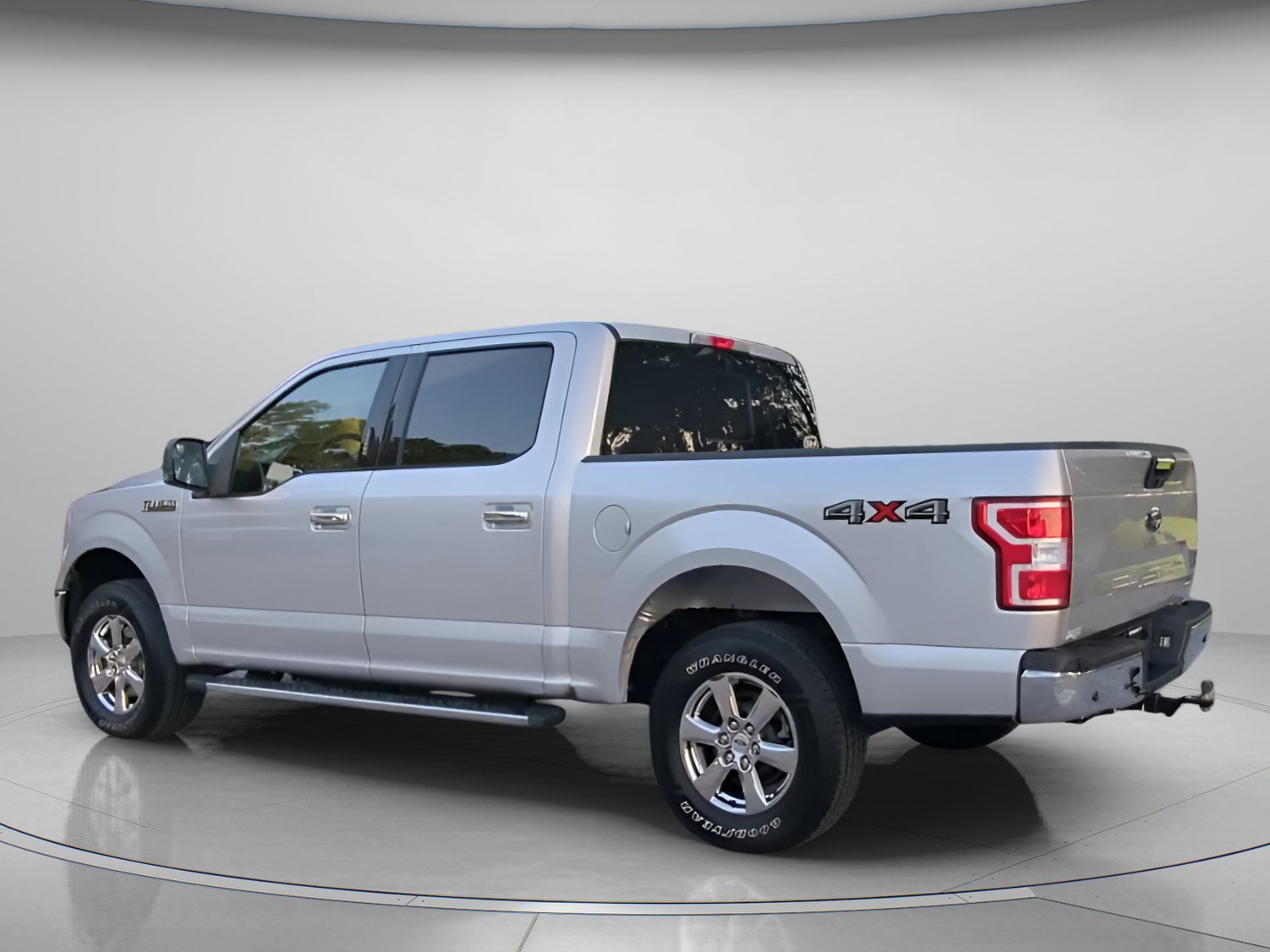Certified 2019 Ford F150 XLT w/ Equipment Group 302A Luxury AWD/4WD image 20