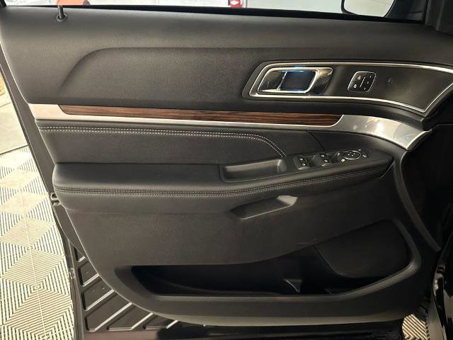 Certified 2018 Ford Explorer Limited image 15