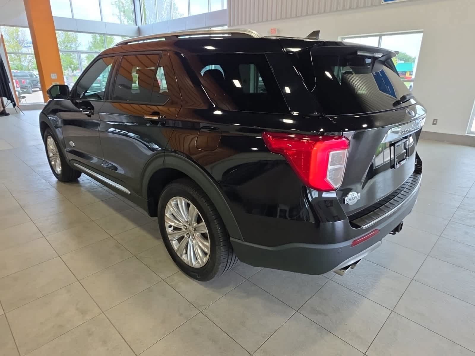 Certified 2022 Ford Explorer King Ranch w/ Class IV Trailer Tow Package AWD/4WD image 12