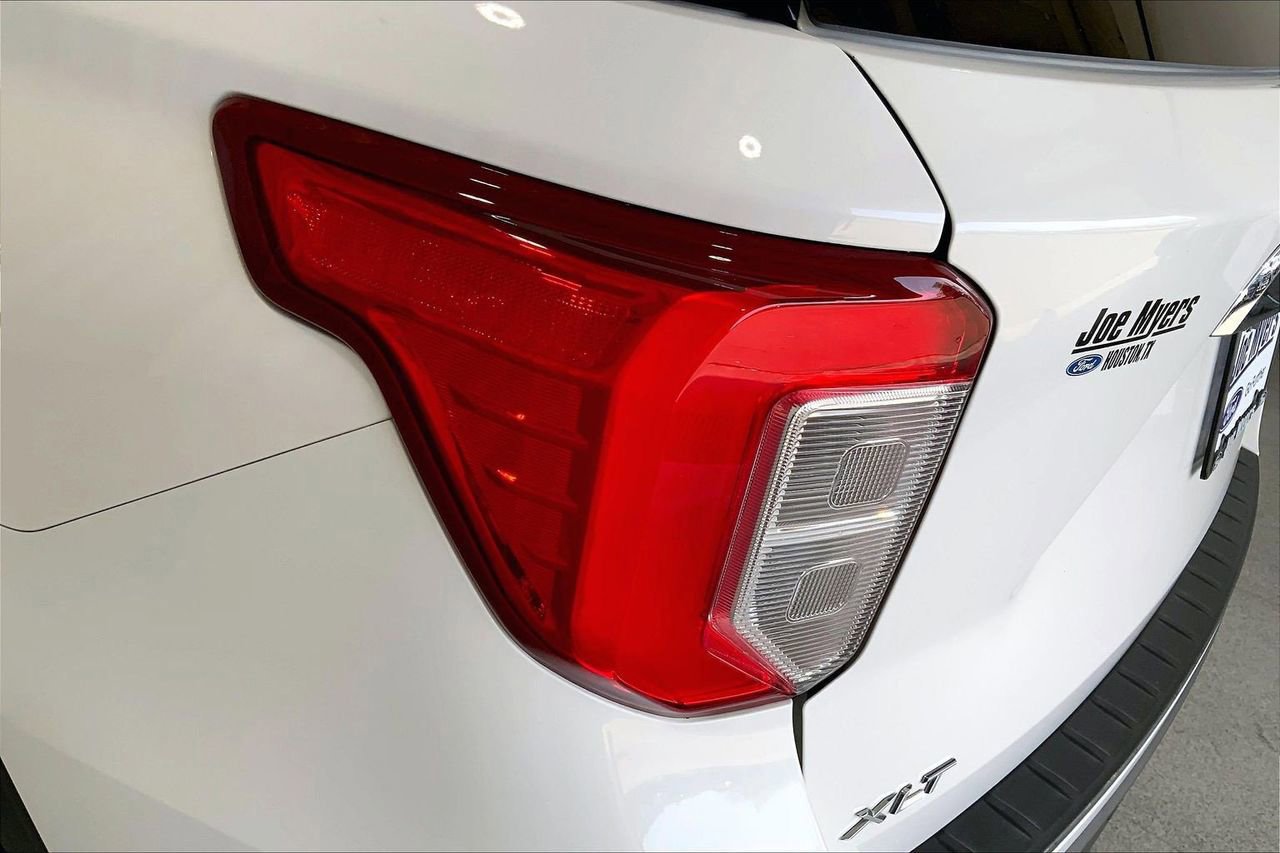 Certified 2024 Ford Explorer XLT w/ Equipment Group 202A image 30