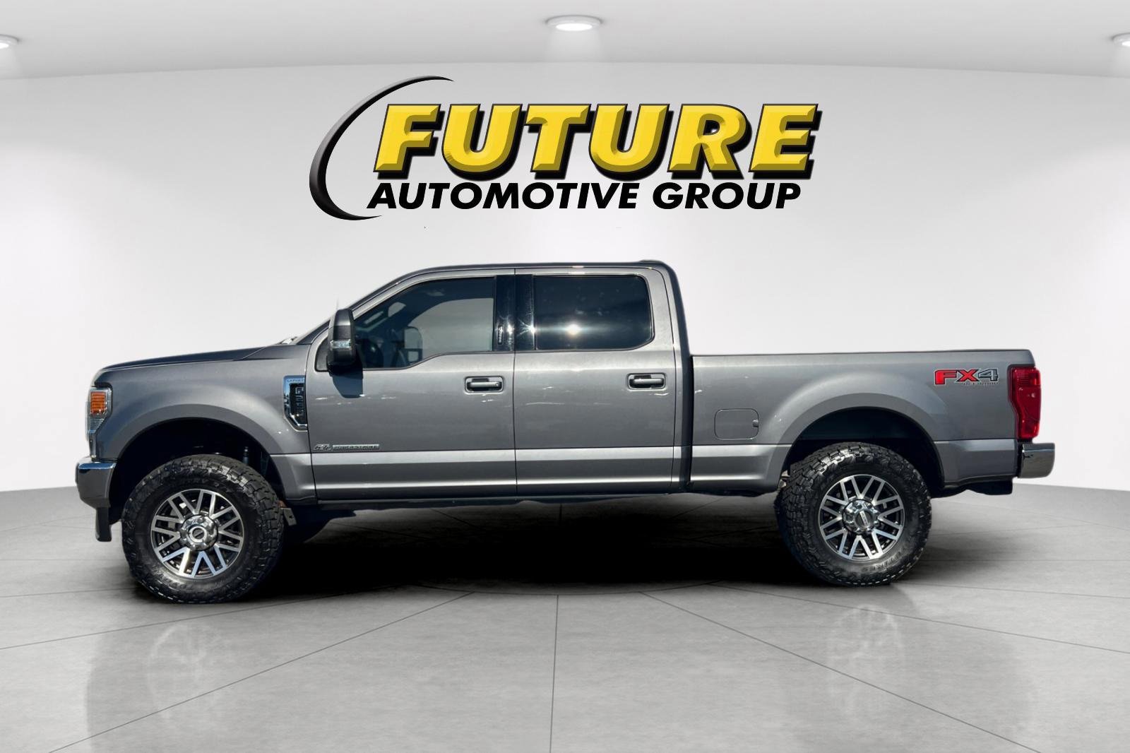 Certified 2022 Ford F250 Lariat w/ FX4 Off-Road Package image 2