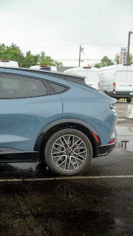 Certified 2024 Ford Mustang Mach-E Premium AWD/4WD image 18