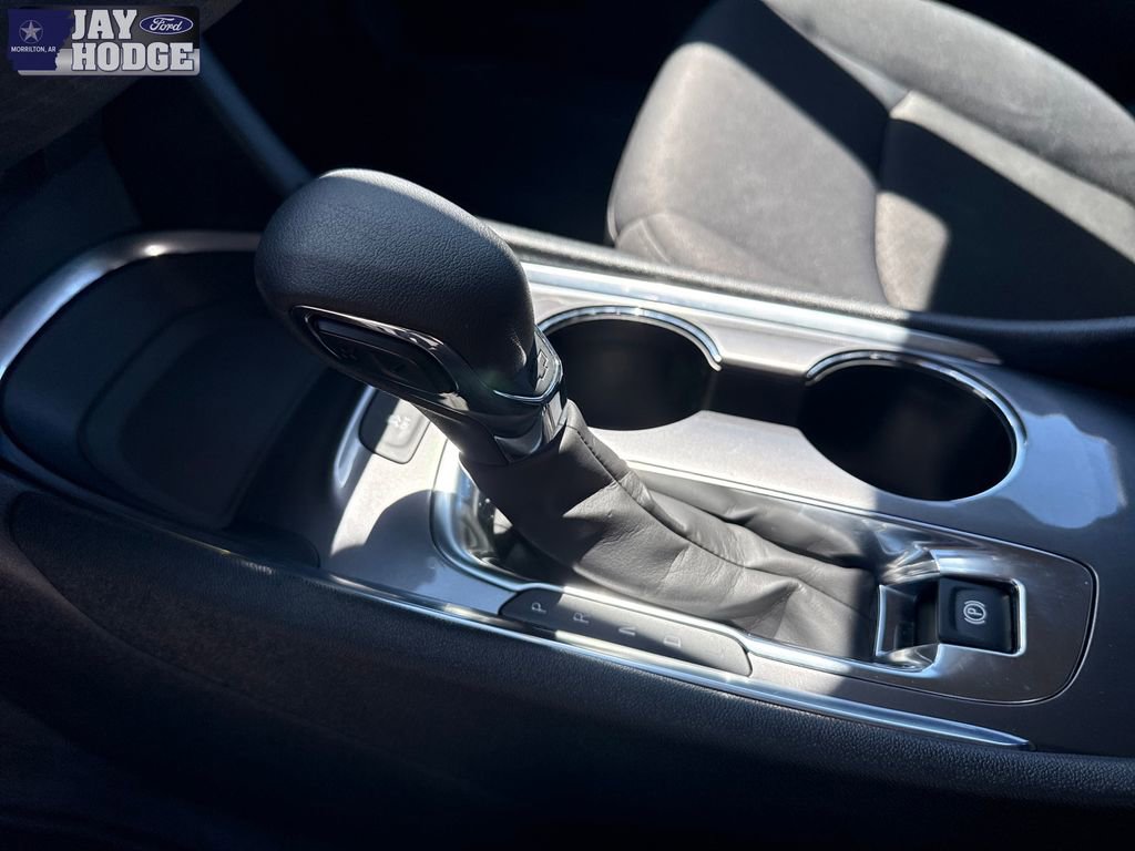 Used 2025 Chevrolet Malibu LT FWD image 32