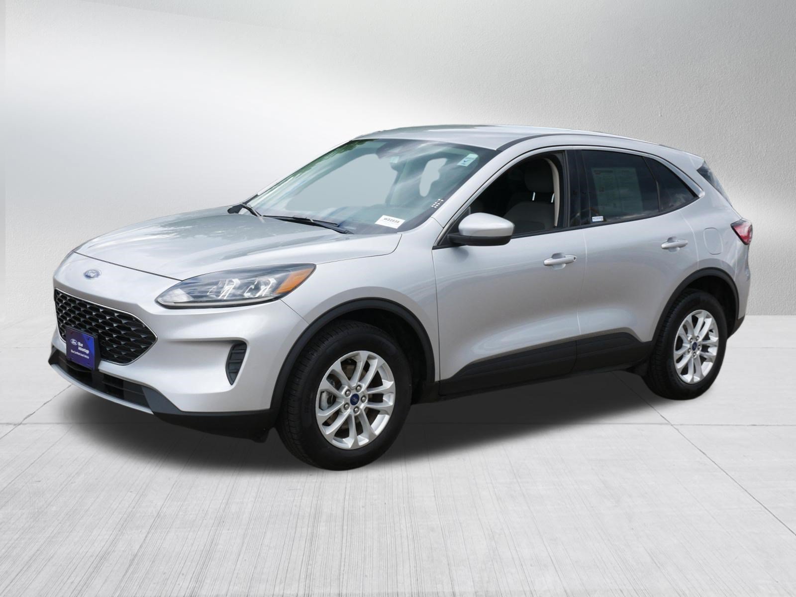 Certified 2020 Ford Escape SE AWD/4WD image 3