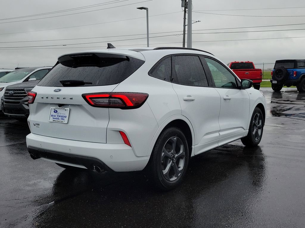Certified 2023 Ford Escape ST-Line w/ Tech Pack #1 FWD image 4