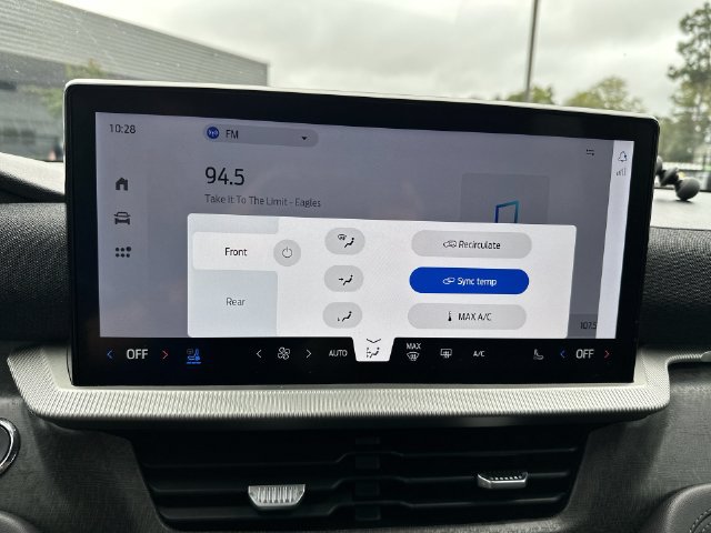 Certified 2025 Ford Explorer Platinum RWD image 20