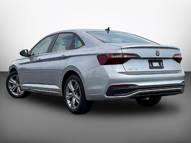Used 2023 Volkswagen Jetta SE FWD image 4