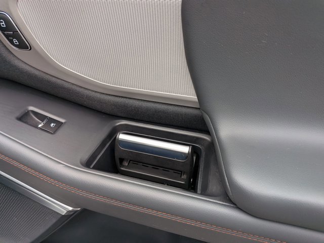 Certified 2025 Ford Expedition Active image 34