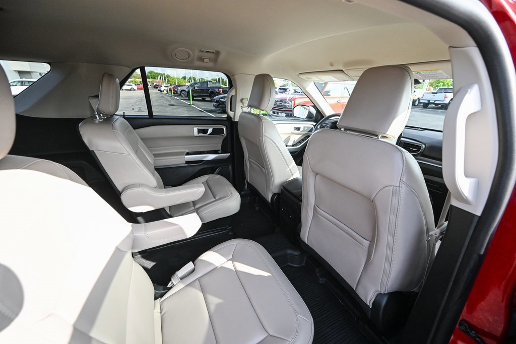 Certified 2023 Ford Explorer XLT w/ Equipment Group 202A image 32