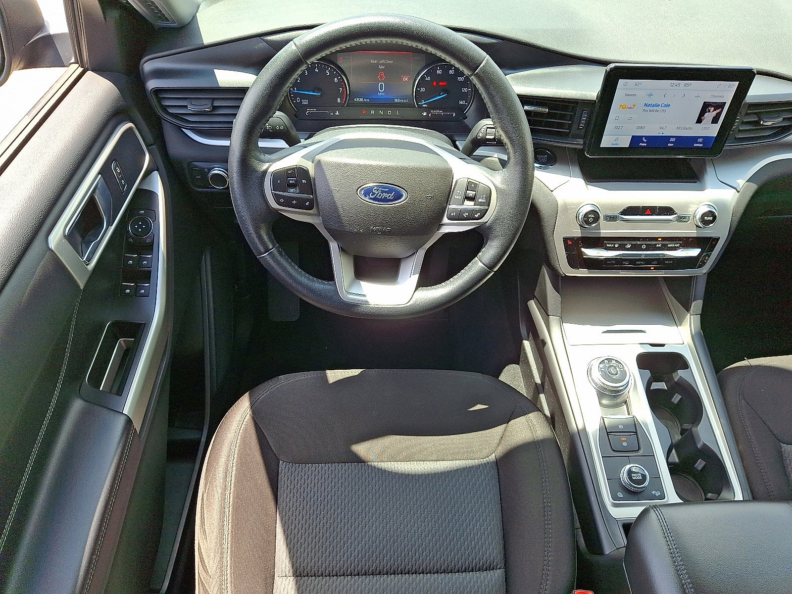 Certified 2022 Ford Explorer XLT image 11