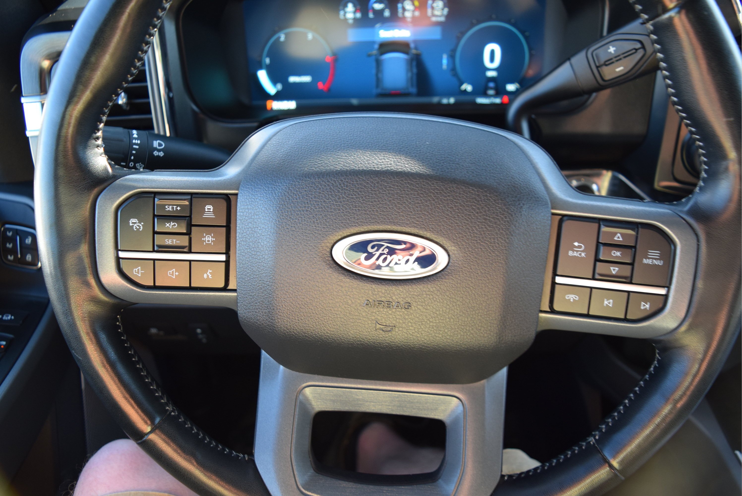Certified 2024 Ford F350 Lariat w/ Lariat Ultimate Package AWD/4WD image 12