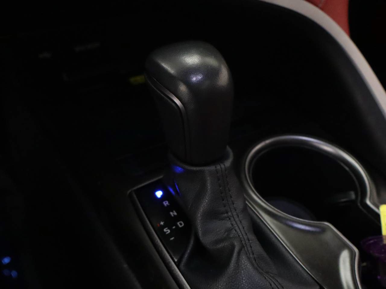 Used 2023 Toyota Camry XSE w/ Navigation Package FWD image 9