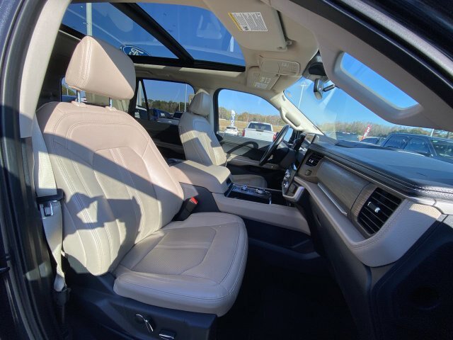 Certified 2023 Ford Expedition Limited AWD/4WD image 27