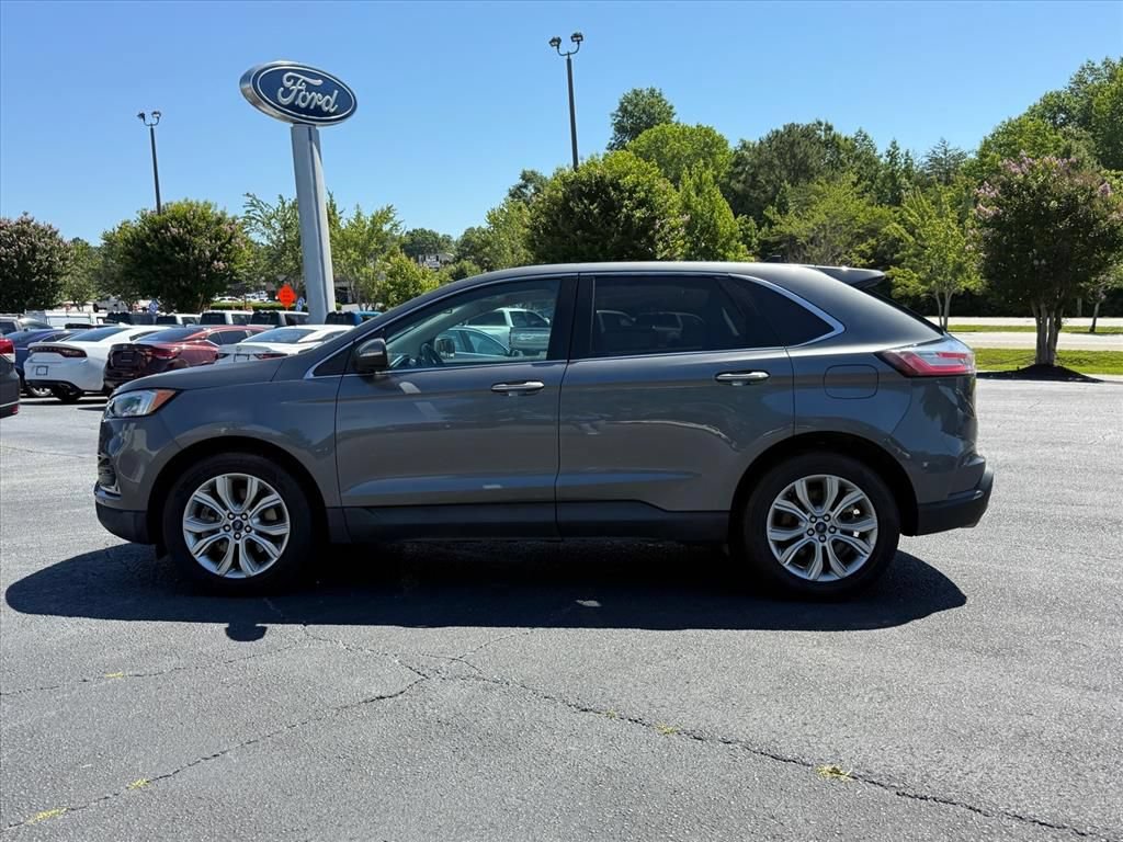 Certified 2022 Ford Edge Titanium w/ Equipment Group 301A AWD/4WD image 7