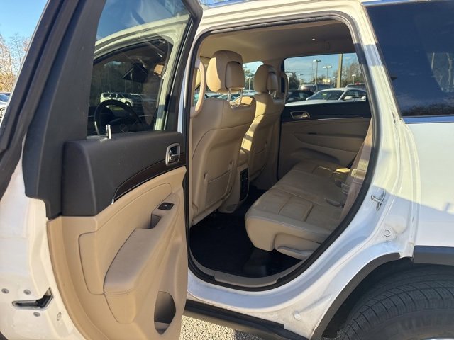 Used 2018 Jeep Grand Cherokee Limited image 13