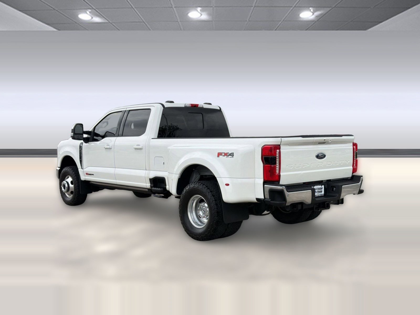 Certified 2023 Ford F350 Lariat w/ Lariat Ultimate Package AWD/4WD image 3