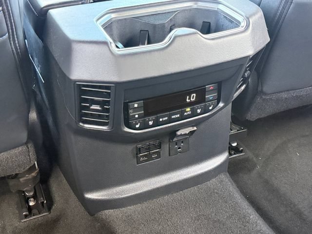 Used 2023 Toyota Sequoia Platinum AWD/4WD image 9